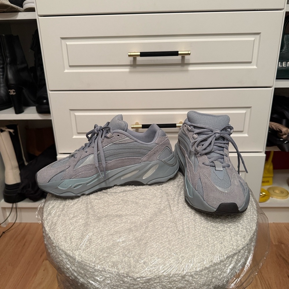 Adidas Yeezy Boost 700 V2 'Hospital Blue' US6